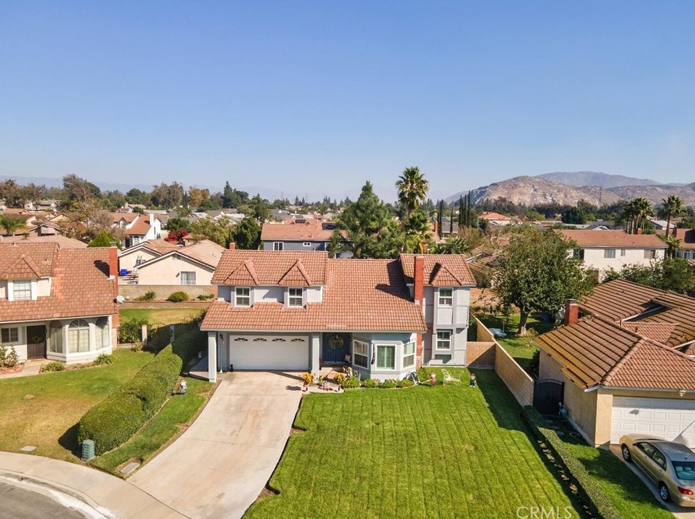 11611 Homewood Pl, Fontana CA  92337-0669 exterior