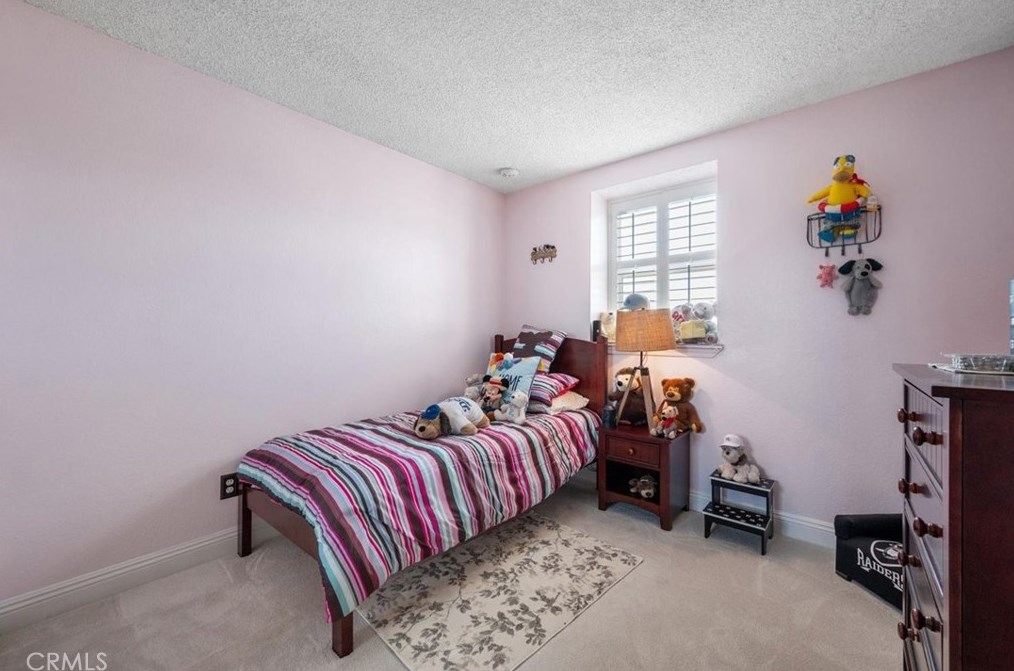 11611 Homewood Pl, Fontana CA  92337-0669 exterior