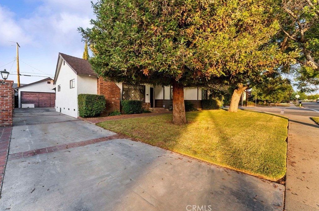 483 E Benwood St, Covina, CA 91722