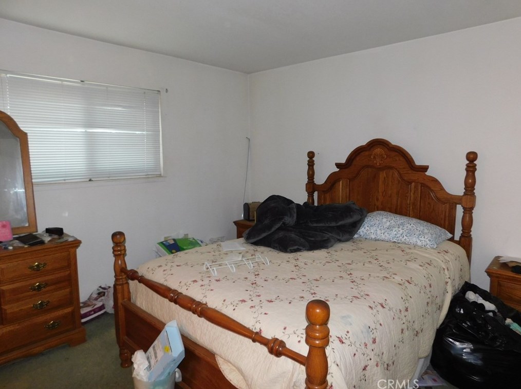 18154 Hackberry St, Hesperia, CA 92345-5168