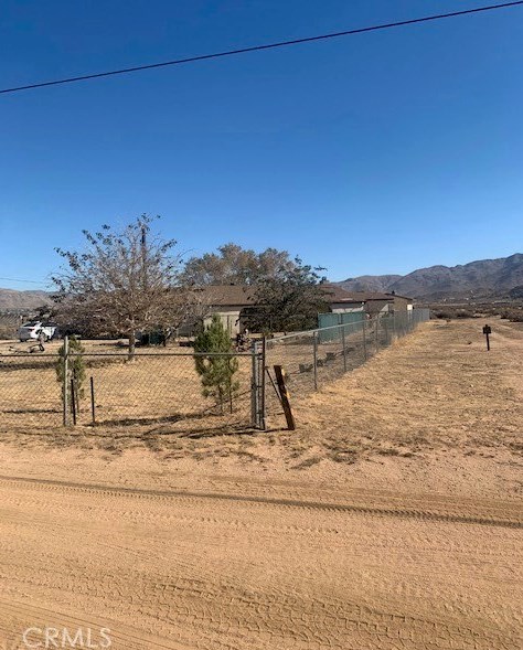 14695 Ocotilla Rd, Apple Valley, CA 92307