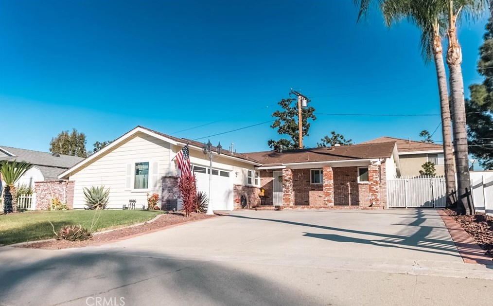 185 E Benwood St, Covina, CA 91722