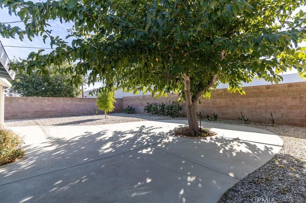 1634 Avenue, Palmdale CA  93551-2153 exterior