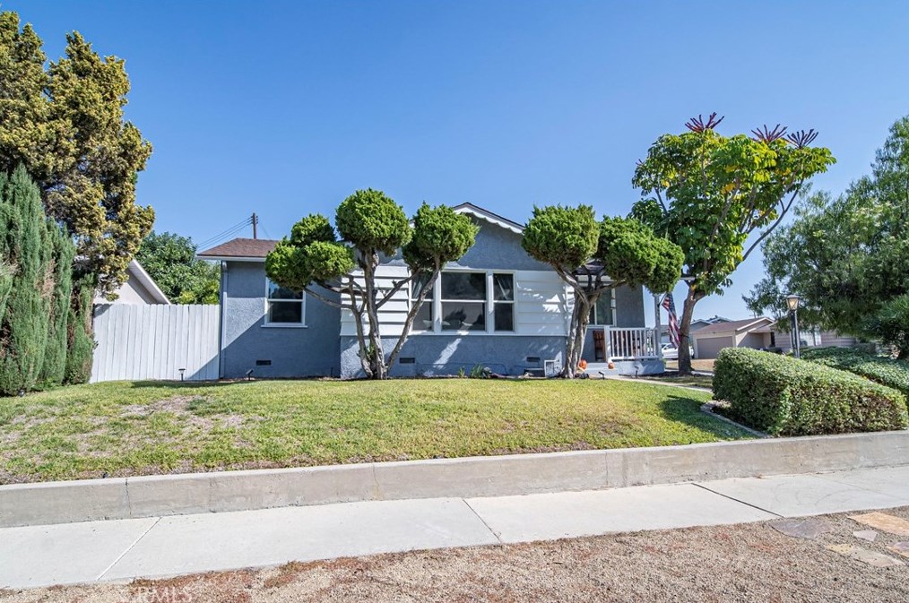 656 Remuda Dr, Glendora, CA 91740
