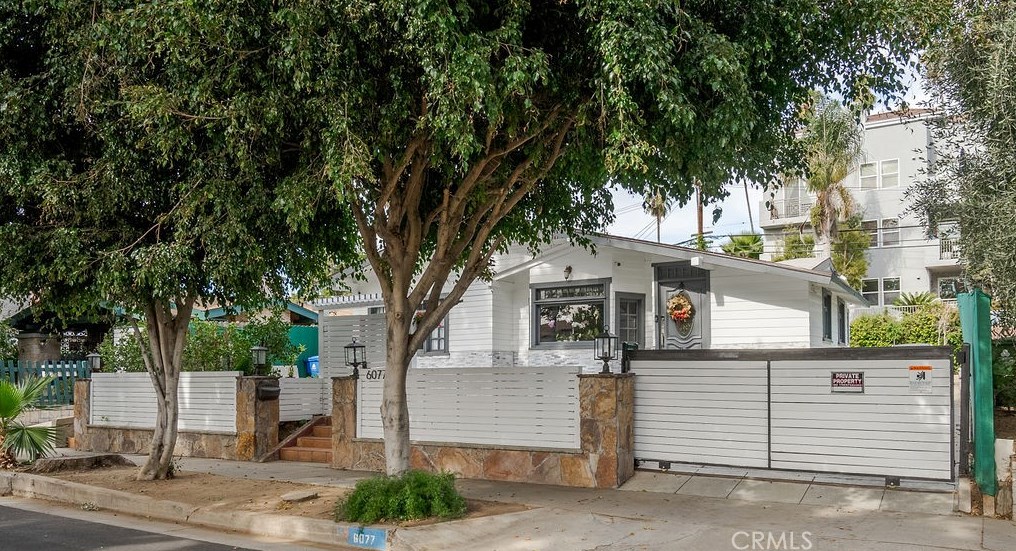 6077 Selma Ave, Los Angeles CA  90028-6414 exterior