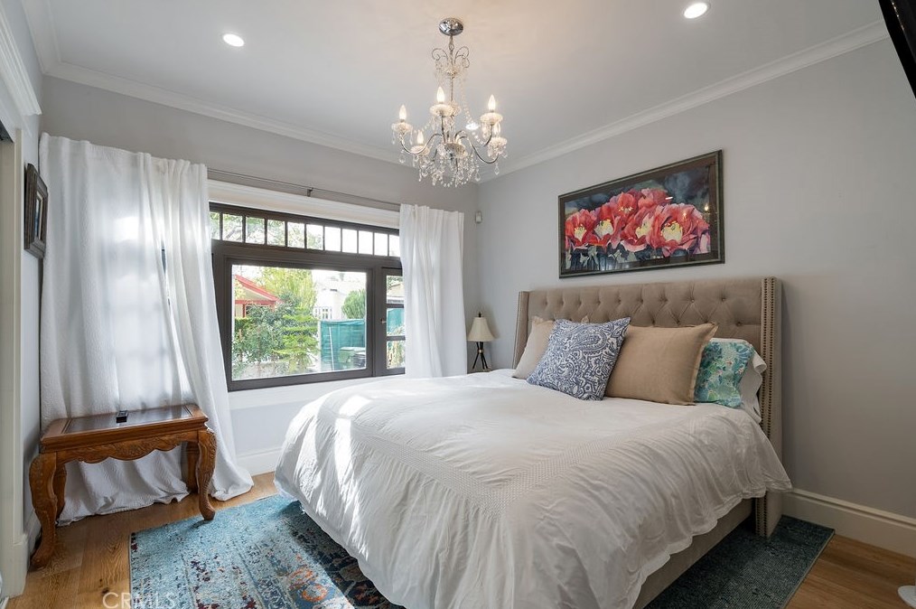 6077 Selma Ave, Los Angeles CA  90028-6414 exterior