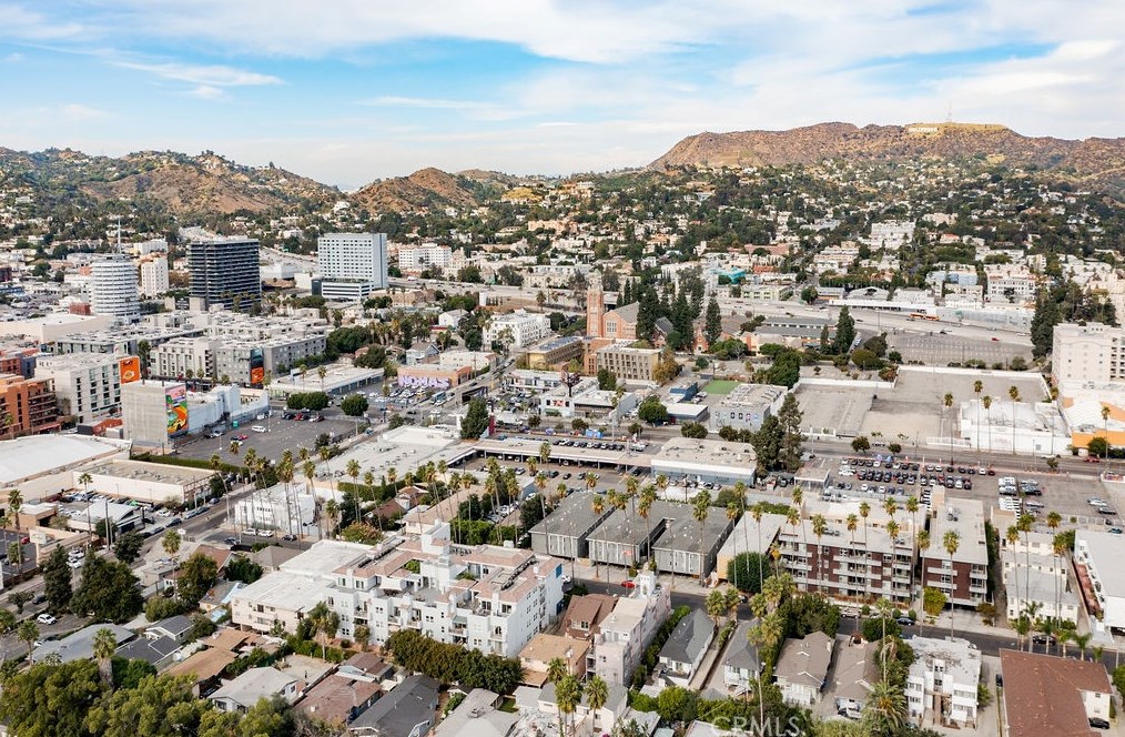 6077 Selma Ave, Los Angeles CA  90028-6414 exterior