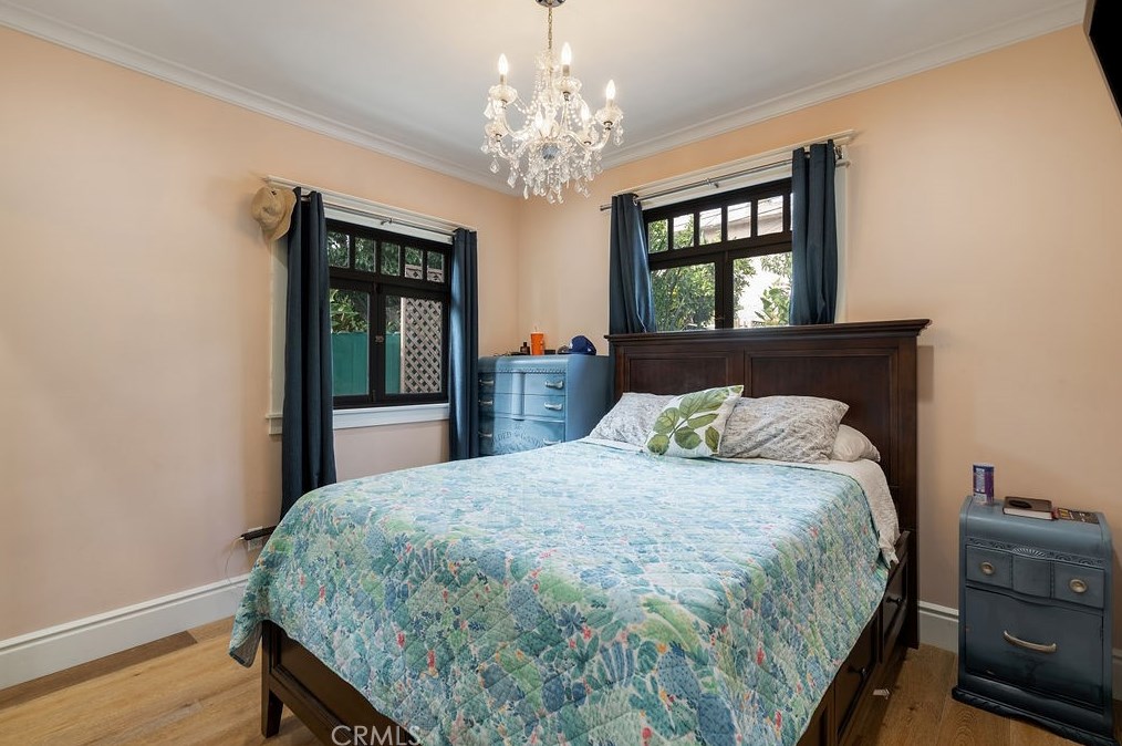 6077 Selma Ave, Los Angeles CA  90028-6414 exterior