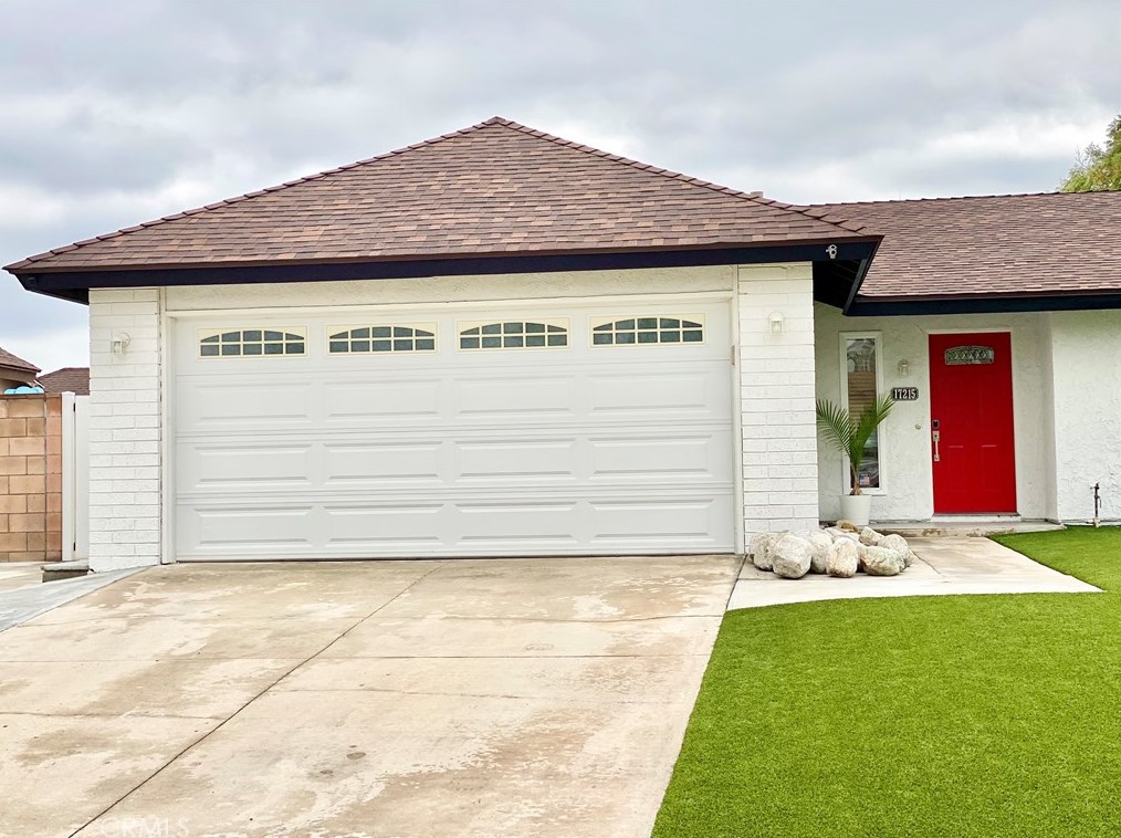 17215 Elaine Ave, Fontana, CA 92336