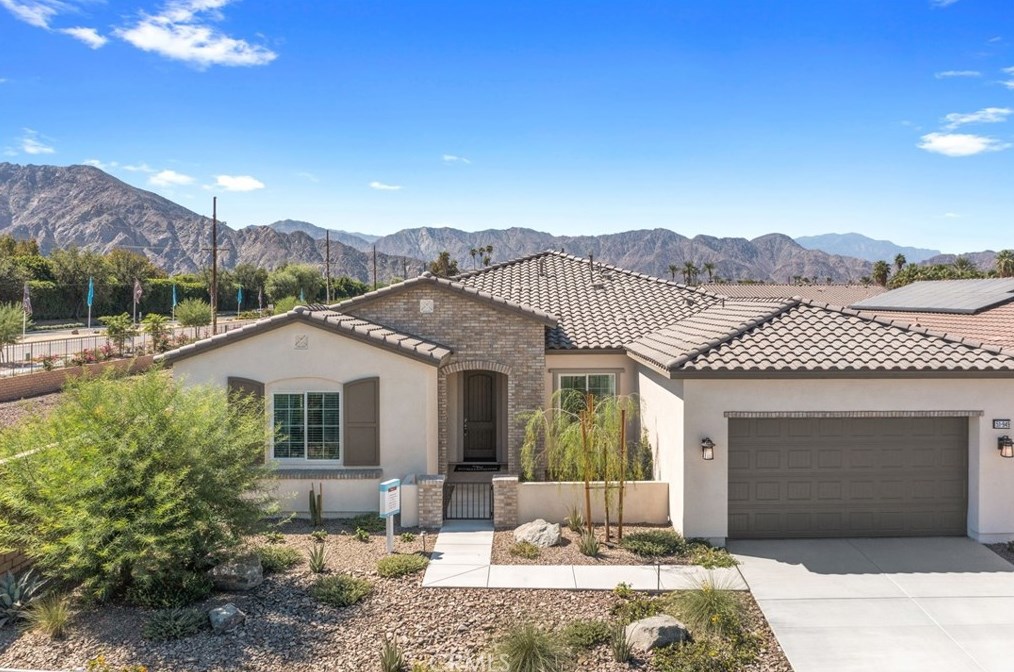 51867 Marquis Ln, La Quinta, CA 92253