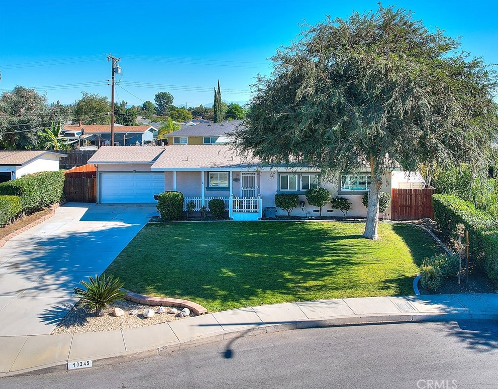 10245 Columbine Ave, Montclair, CA 91763