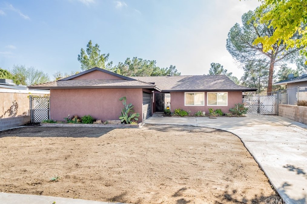 13959 Burning Tree Dr, Victorville, CA 92395