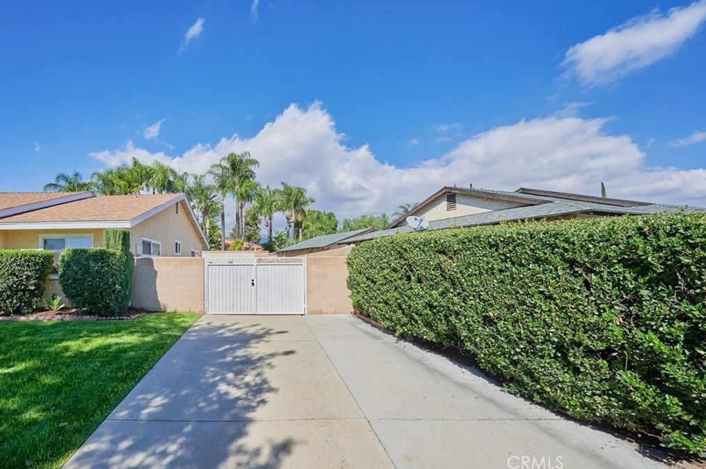 8830 Hemlock St, Rancho Cucamonga, CA 91730