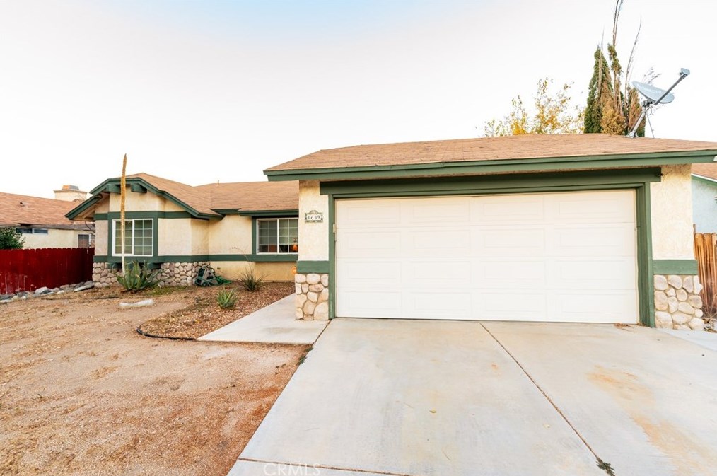 1639 W Ave K11, Lancaster, CA 93534