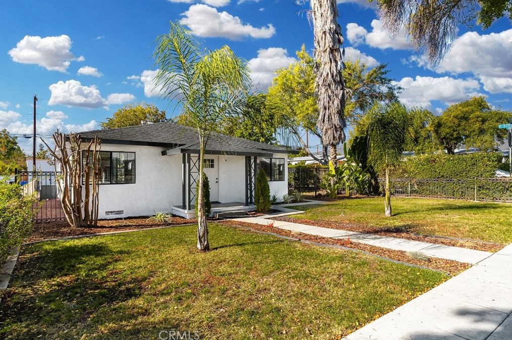591 N Campus Ave, Upland, CA 91786