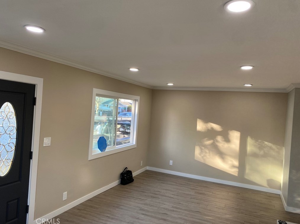 6824 Converse Ave, Los Angeles CA  90001-2026 exterior