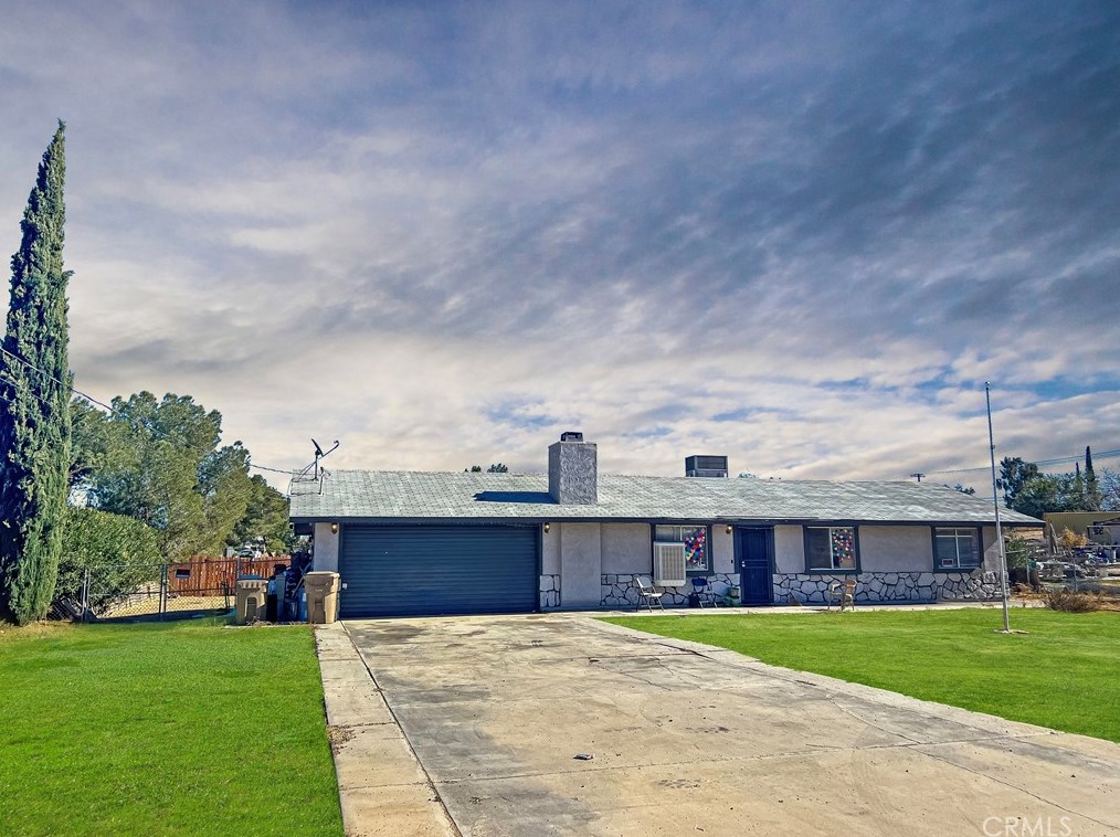 11837 3rd Ave, Hesperia, CA 92345-1794