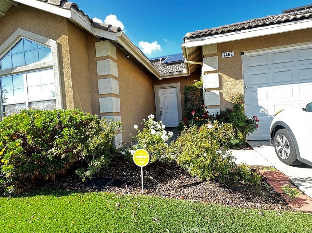 7462 Corwin Ct, Highland, CA 92346