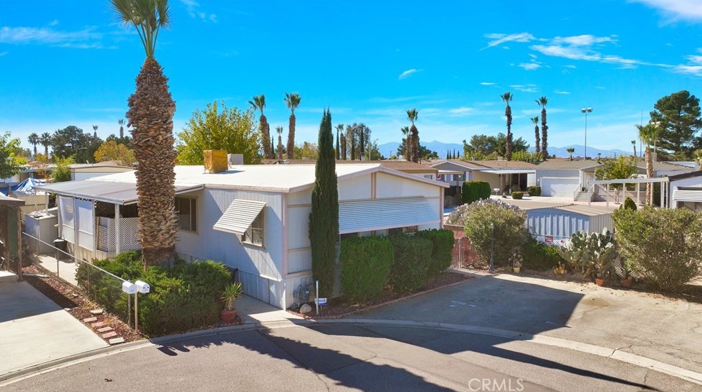 15252 Seneca Rd #81, Victorville, CA 92392