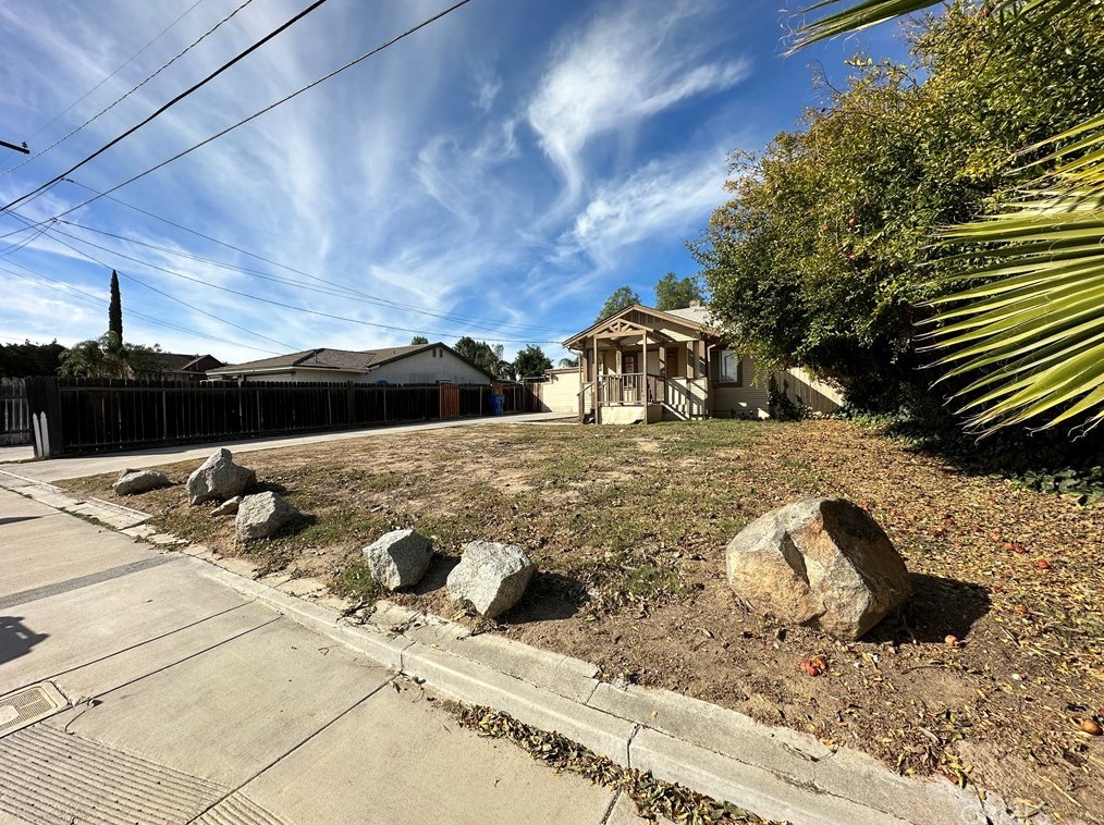 9297 Duncan Ave, Riverside, CA 92503