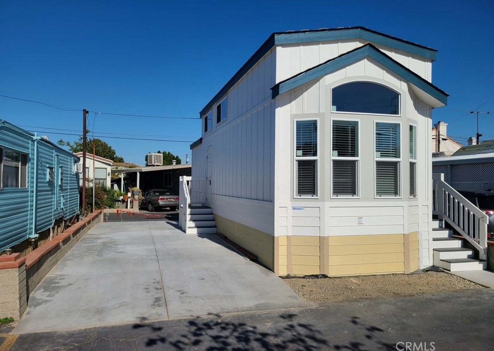 9023 Rose St #c2, Bellflower, CA 90706