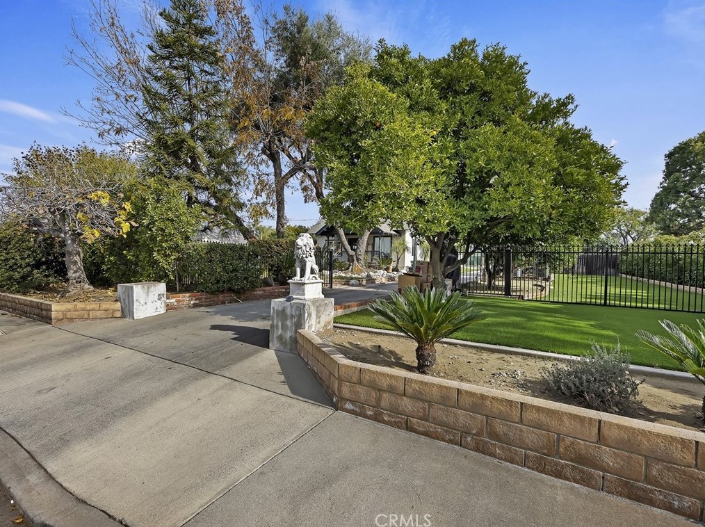 1504 Bonnie Cove Ave, Glendora, CA 91740-5703