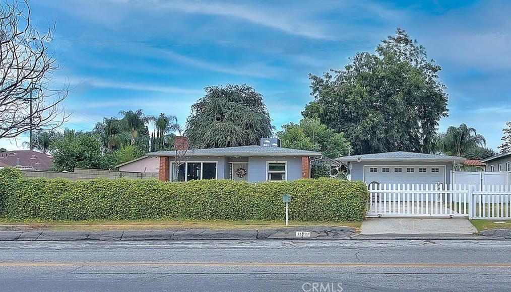 11394 Pipeline Ave, Pomona, CA 91766