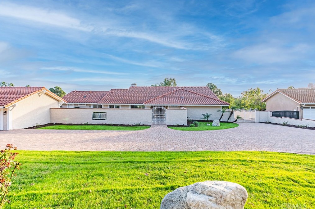 10803 Beechwood Dr, Rancho Cucamonga, CA 91737-2429