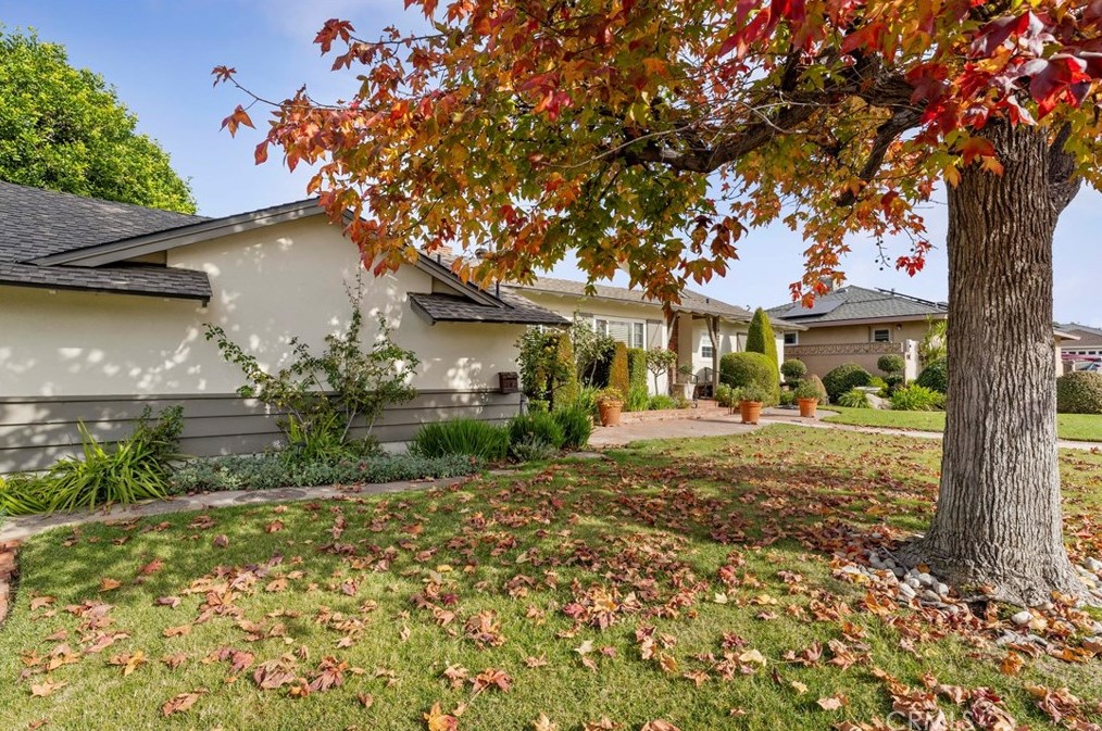 727 E Navilla Pl, Covina, CA 91723