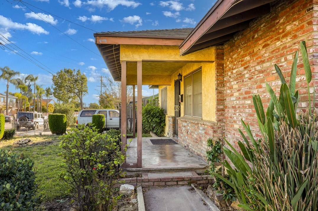 12706 Yorba Ave, Chino, CA 91710