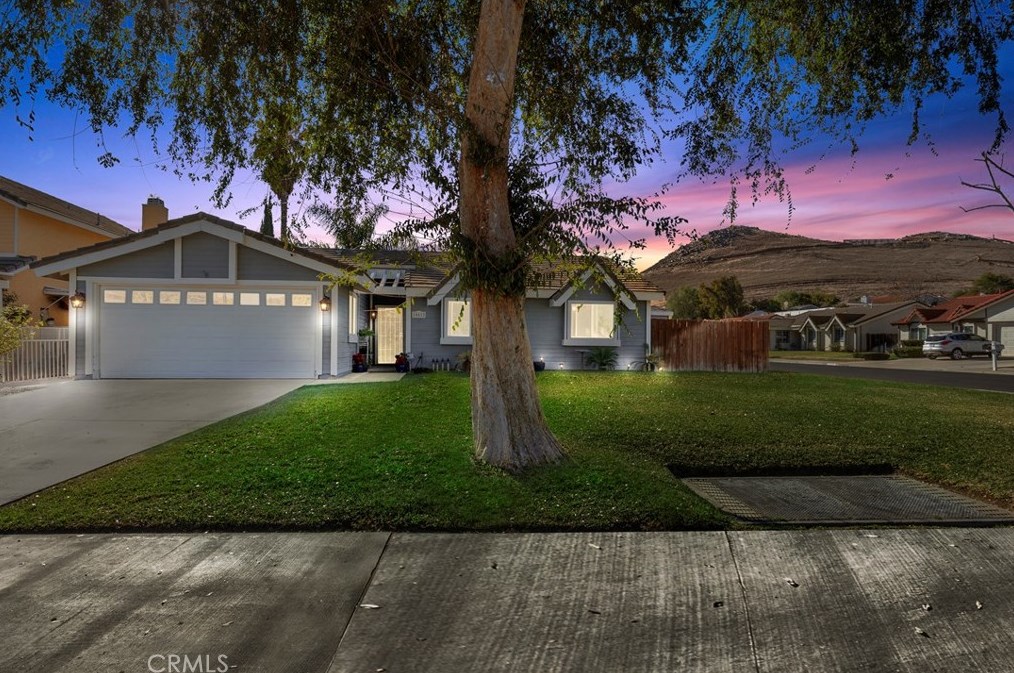 10812 Wright Dr, Riverside, CA 92505