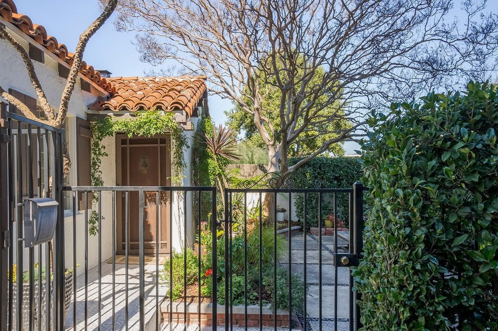 4130 Garden Ave, Los Angeles, CA 90039-1310