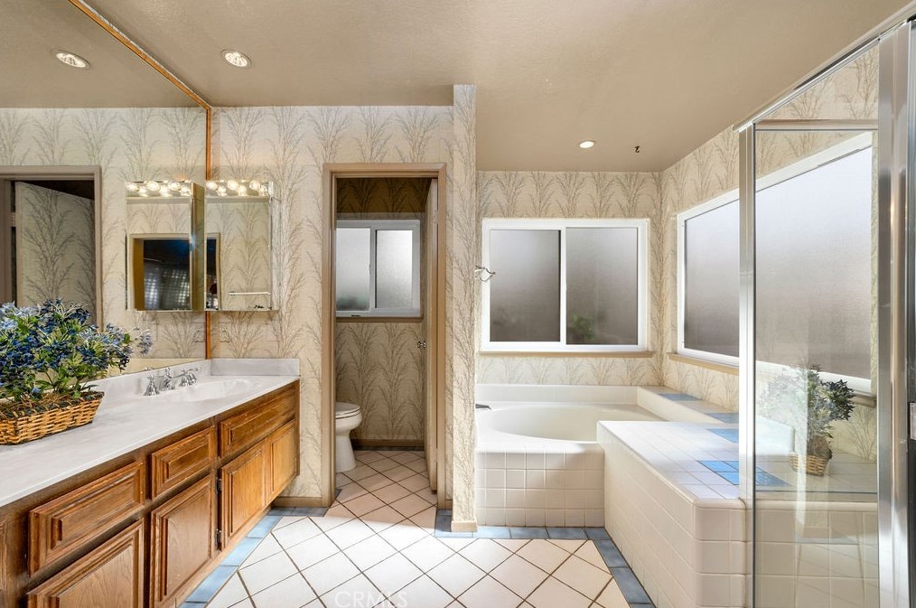 744 Davenport Cir, Claremont CA  91711-2937 exterior