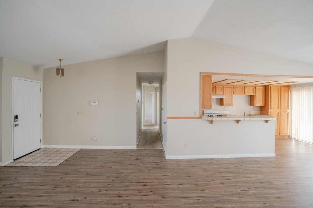 15597 Via Bahia St, Hesperia CA  92345-4424 exterior