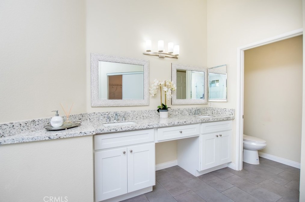 7927 Tapia St, Fontana CA  92336-3816 exterior