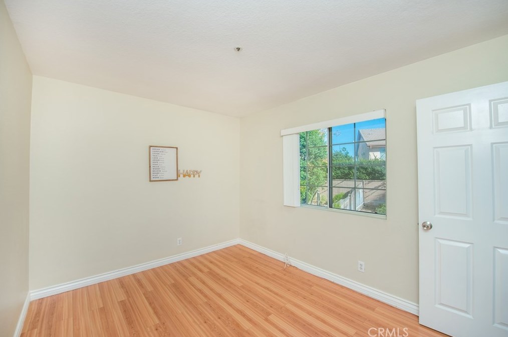 7927 Tapia St, Fontana CA  92336-3816 exterior