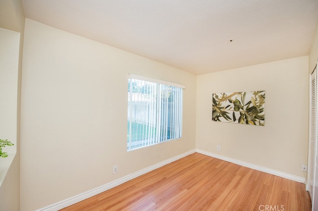 7927 Tapia St, Fontana CA  92336-3816 exterior