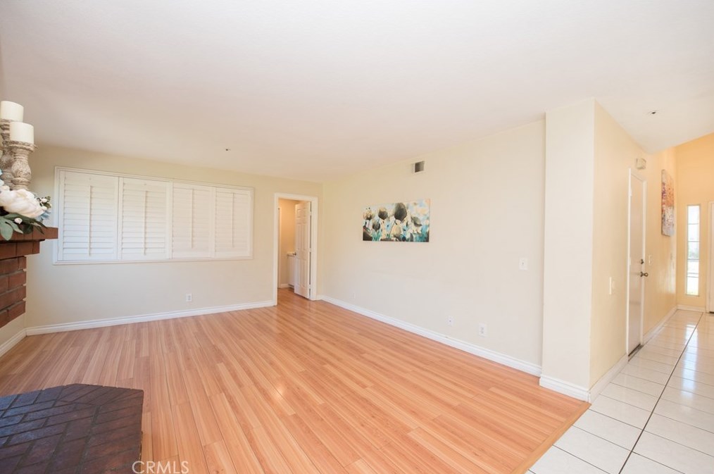 7927 Tapia St, Fontana CA  92336-3816 exterior