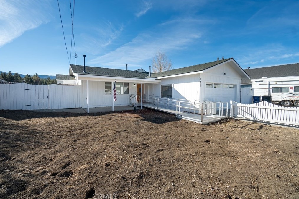 114 Meadow Ln, Big Bear City CA  92314-9410 exterior