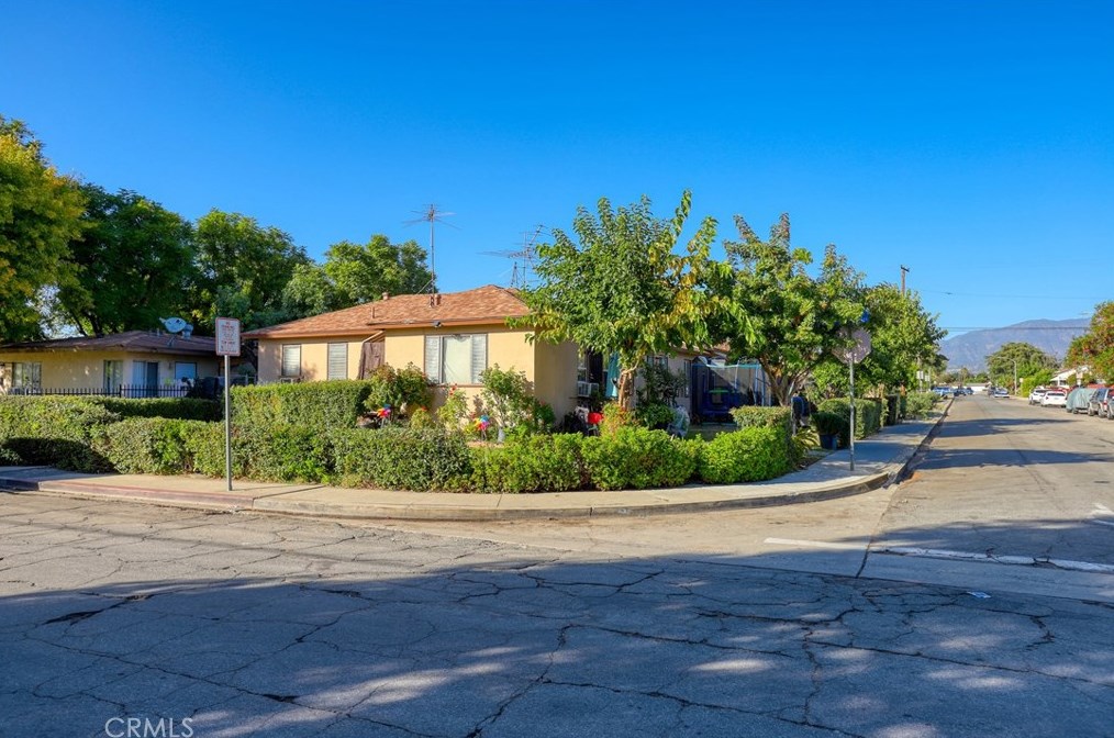 1153 Pasadena St, Pomona, CA 91767-5056
