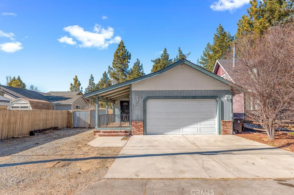 901 Myrtle Ave, Big Bear City CA  92314-9790 exterior
