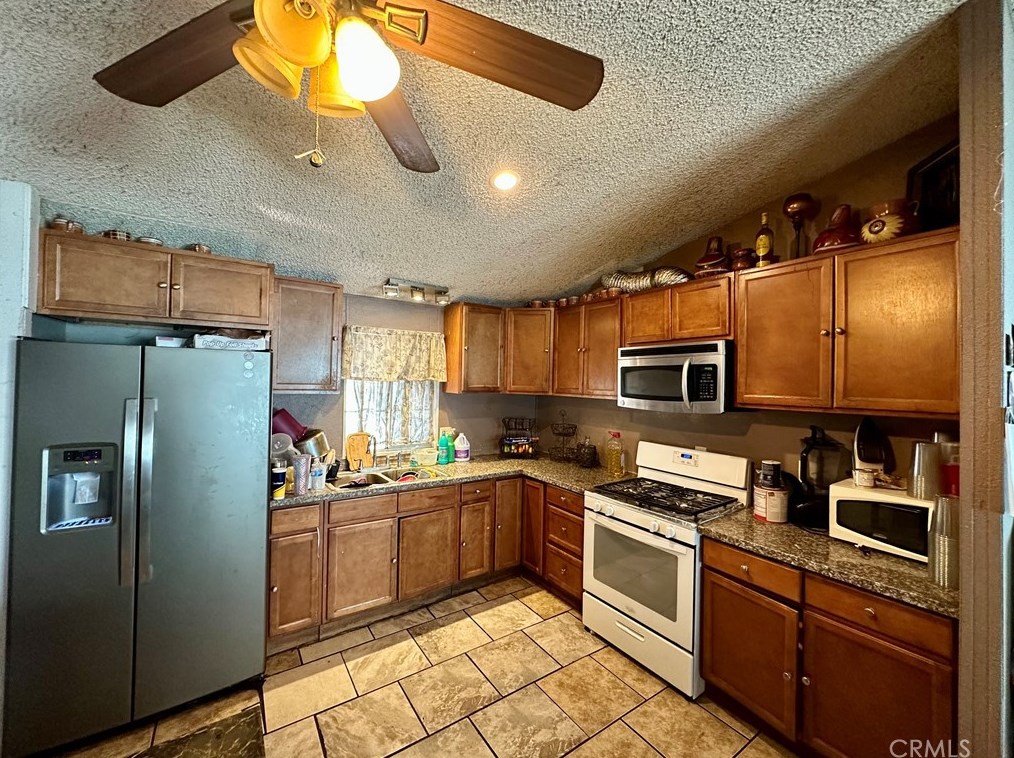 1855 E Riverside Dr #66, Ontario, CA 91761