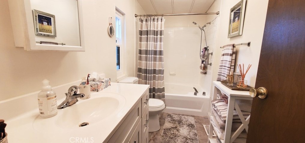 23820 Ironwood Ave, Moreno Valley CA  92557-8165 exterior
