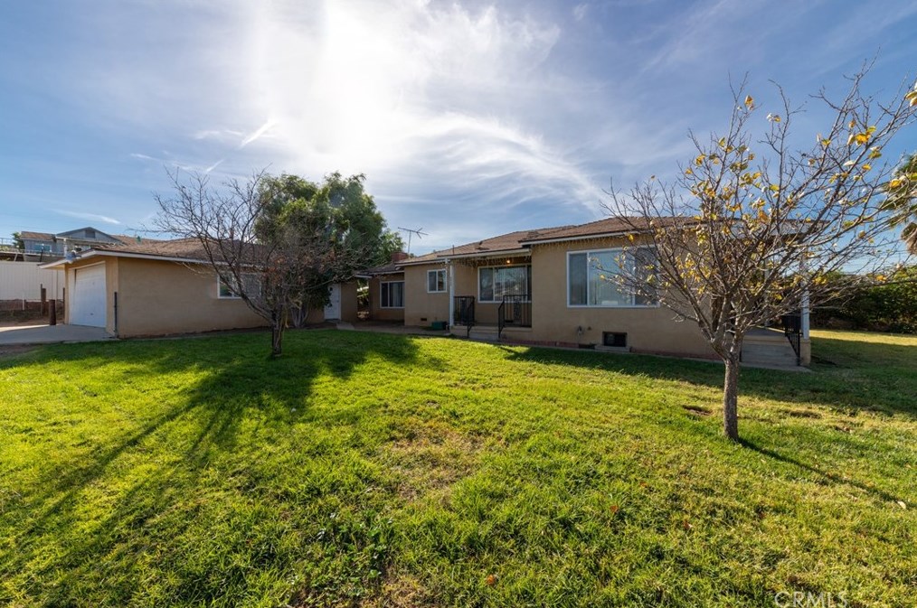 6840 Jurupa Rd, Riverside, CA 92509