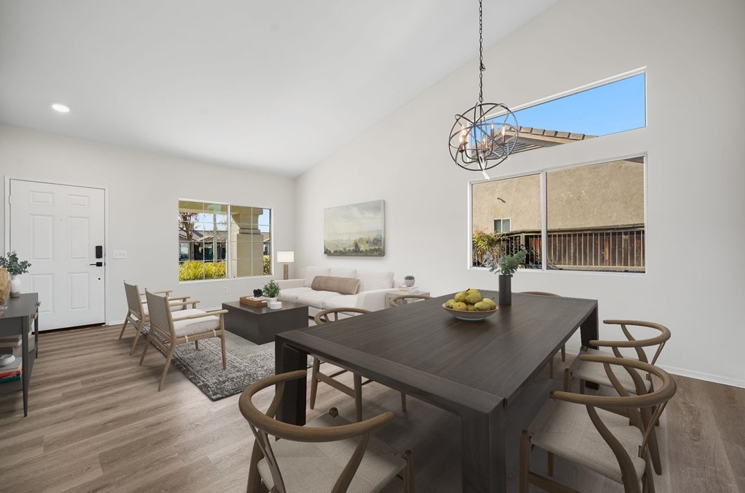 31594 Isle Ct, Winchester, CA 92596