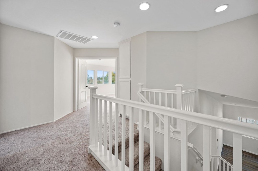 745 Conlon Dr, Hemet CA  92545-1513 exterior