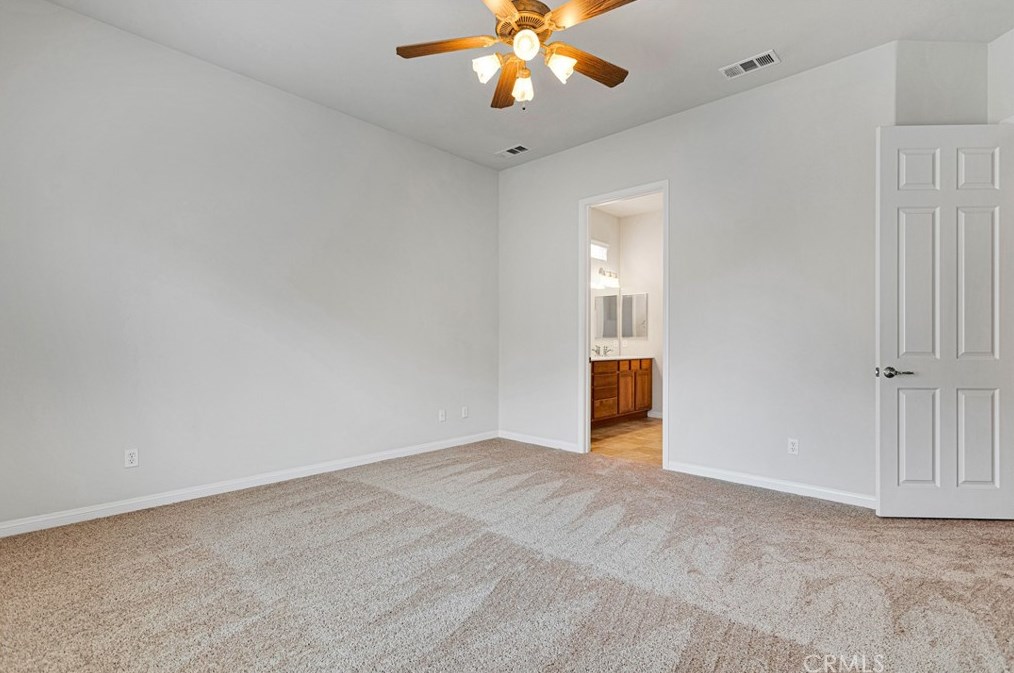 10065 Wilmington Ln, Apple Valley CA  92308-3361 exterior