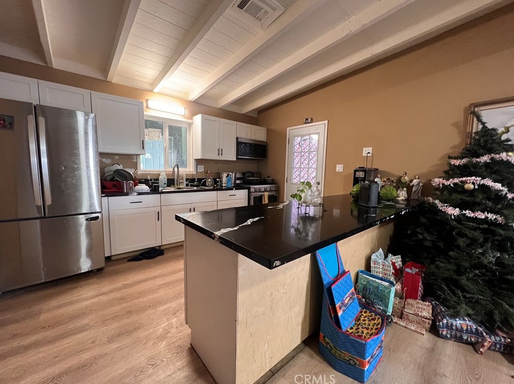 726 Arliss St, Riverside, CA 92507