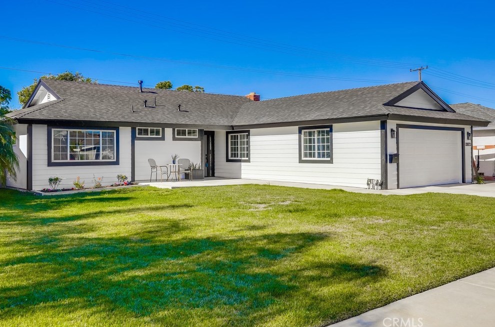20671 Kelvin Ln, Huntington Beach, CA 92646