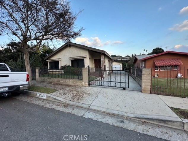 4038 Van Horne Ave, Los Angeles, CA 90032-1146
